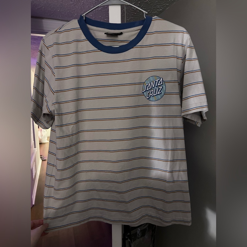 Large santa cruz tshirt